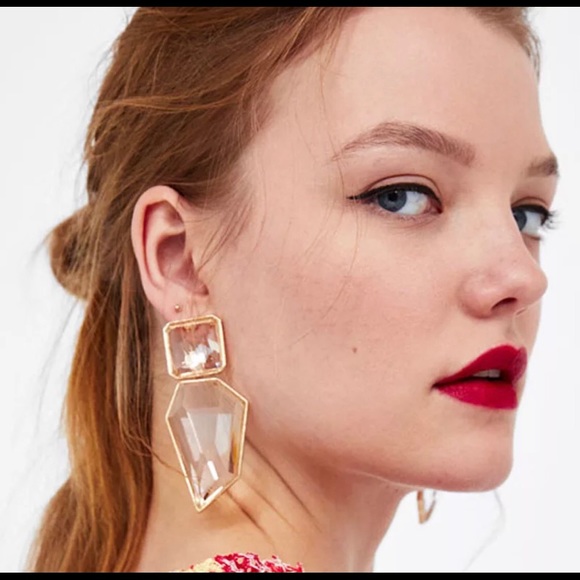 Lovely Clear Gemstone Statement Earrings - Picture 7 of 9